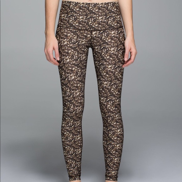 lululemon athletica Pants - RARE GOLD SEQUIN LULULEMON LEGGINGS